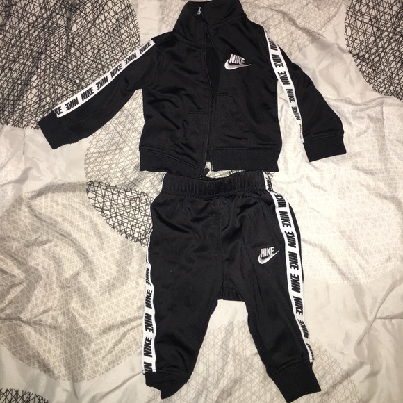 6m Nike outfit - Picture 3 of 4